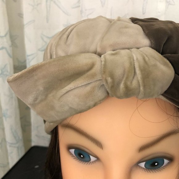 Vintage Women's Pillbox Style Velvet Hat Nell New York Colorblock - Picture 2 of 12